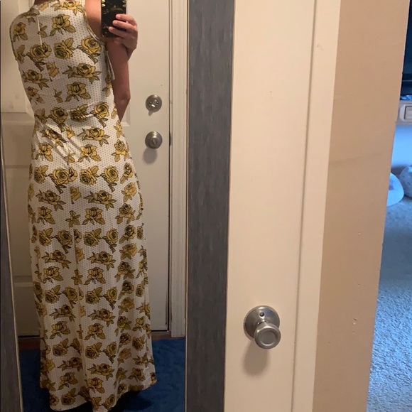 Dress - Picture 2 of 2